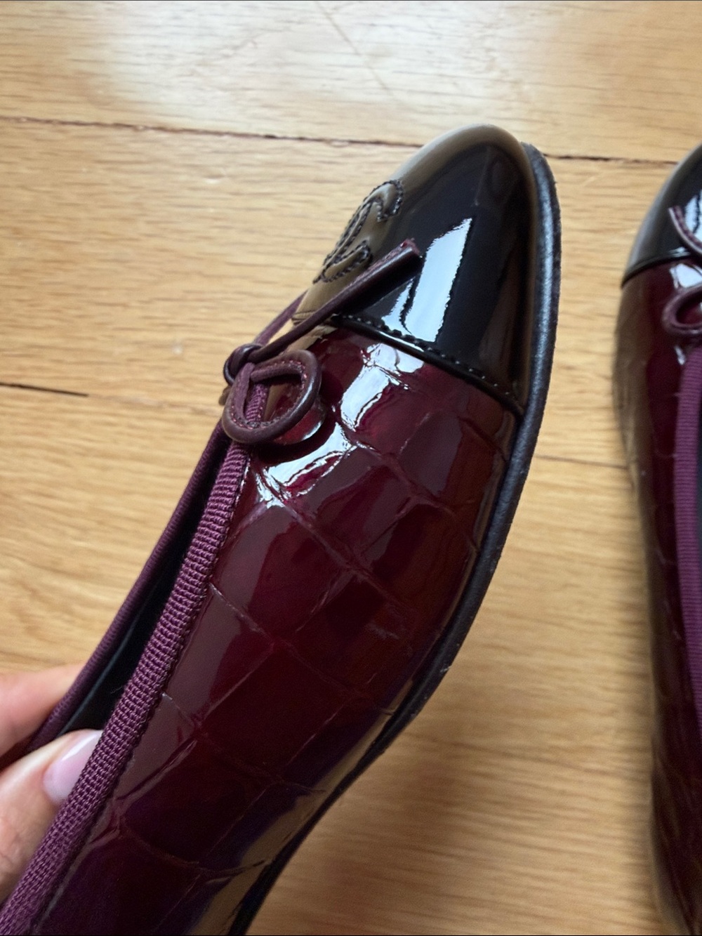CHANEL Burgundy Patent and Black Cap Toe Ballet Flats - Picture 2 of 5